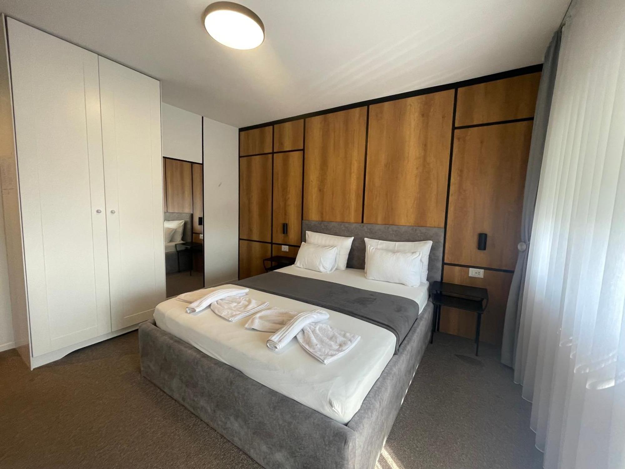 New Prishtina Luxury Rooms Pristina Esterno foto